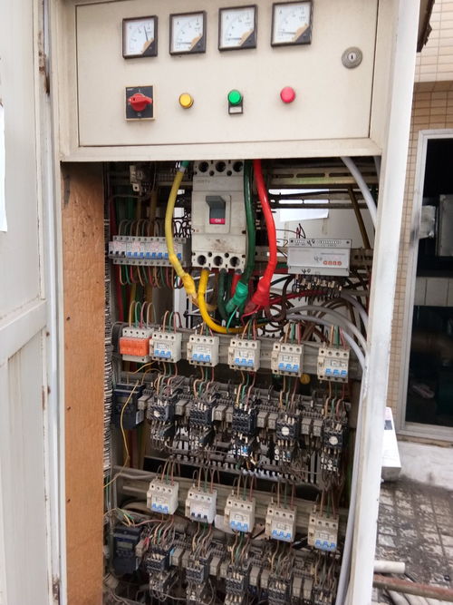 圖 勁松電工上門安裝燈具開關插座跳閘維修電路故障電話 北京房屋維修